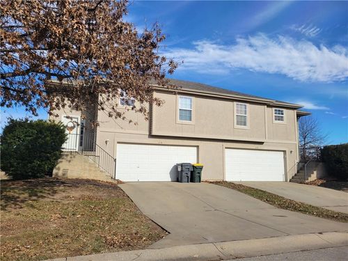 218 N 6th Ter, Louisburg, KS, 66053-4145 | Card Image