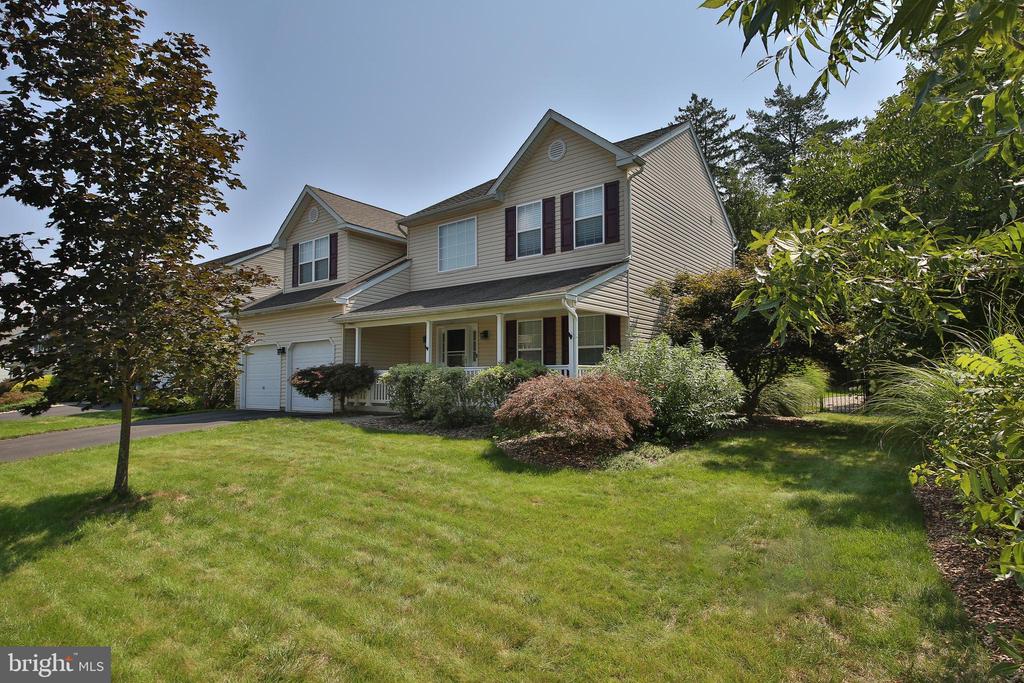 Pennington Way, Perkasie, PA 18944