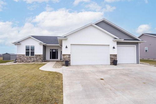 1931 White Dove Lane, KAUKAUNA, WI, 54130 | Card Image