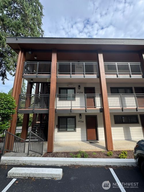 314-130 105th Avenue Se, Bellevue, WA, 98004 | Card Image