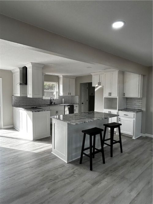 1703 Walden Dr, Ozark, AR, 72949-2023 | Card Image