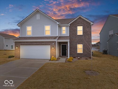 8266 Juniper Ln, Pendleton, IN, 46064-1376 | Card Image