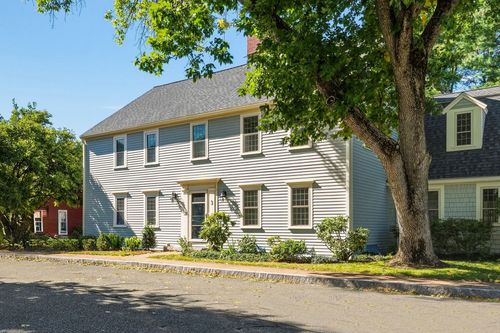 3-3 Seaborn Pl, Lexington, MA, 02420-2002 | Card Image