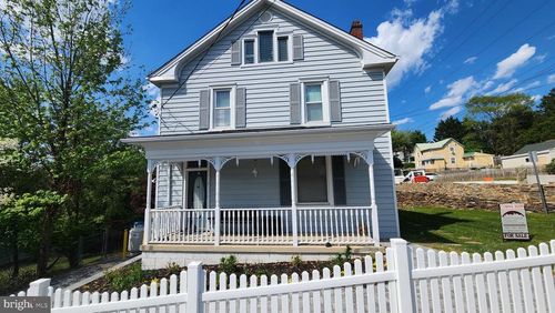 1 W E St, BRUNSWICK, MD, 21716-1309 | Card Image