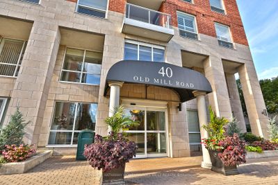 PH2 - 40 Old Mill Rd, Condo with 1 bedrooms, 1 bathrooms and 2 parking in Oakville ON | Image 3