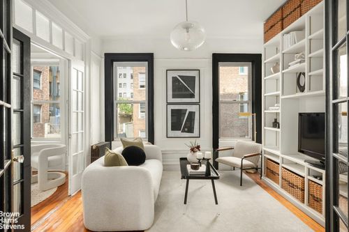 3d-237 W 109th St, New York, NY, 10025-2363 | Card Image