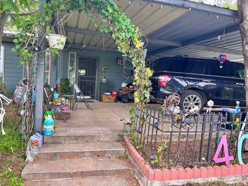 400 S Elliott St, Thorndale, TX, 76577-2817 | Card Image
