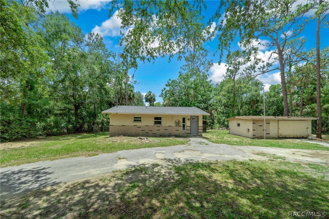 Tallahassee Rd, Crystal River, FL 34428