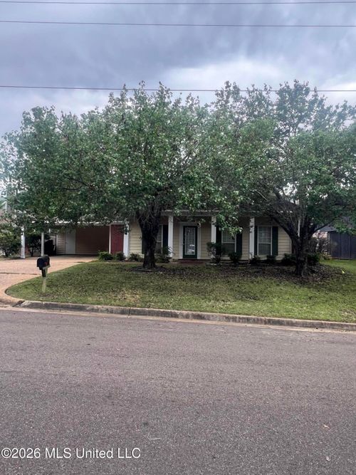 727 Hawthorn Green Dr, Ridgeland, MS, 39157-1545 | Card Image