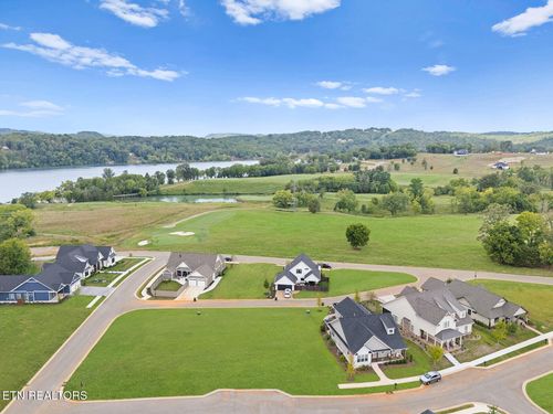 650 Red Fox Run, Loudon, TN, 37774 | Card Image
