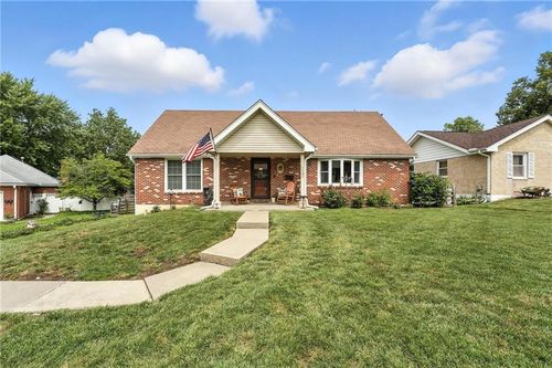 1104 Frontier St, Excelsior Springs, MO, 64024-1210 | Card Image