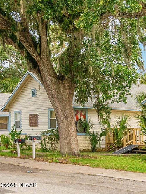 124 Michigan Ave, Daytona Beach, FL, 32114-3216 | Card Image