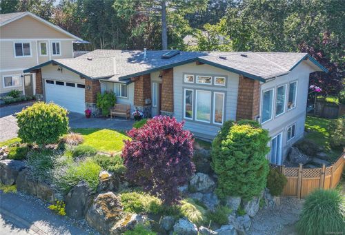 4-915 Glen Vale Rd, Esquimalt, BC, V9A6N1 | Card Image