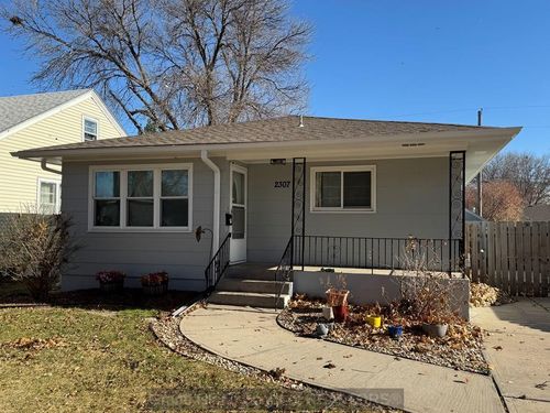 2307 N Grand Island Ave, Grand Island, NE, 68803-2139 | Card Image