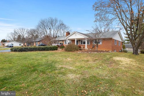 414 Jackson St, Woodstock, VA, 22664-1915 | Card Image