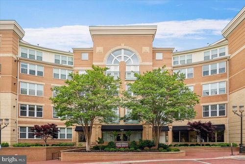 243-12000 Market St, RESTON, VA, 20190-5698 | Card Image