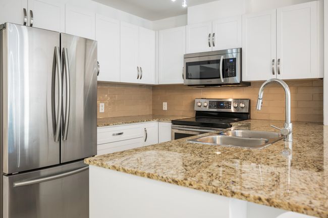 208 - 11667 Haney Bypass, Condo with 3 bedrooms, 2 bathrooms and 2 parking in Maple Ridge BC | Image 6
