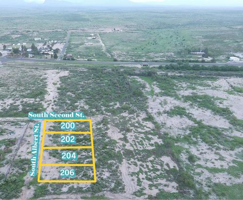 200 S Albert St, Marathon, TX, 79842 | Card Image