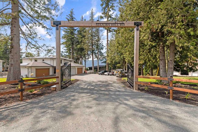 41779 Majuba Hill Road, House other with 5 bedrooms, 3 bathrooms and 12 parking in Yarrow BC | Image 3