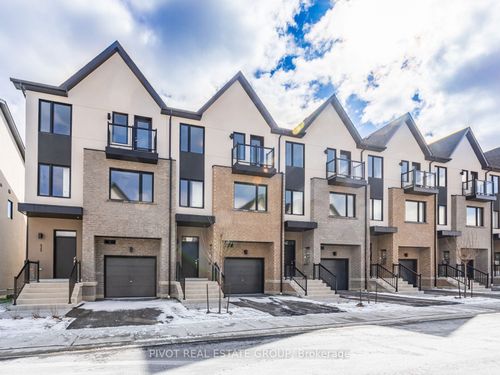 9 Lively Way, Whitby, ON, L1R0S3 | Card Image