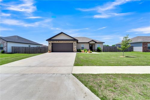 369 N Wyandotte St, Farmington, AR, 72730-6012 | Card Image