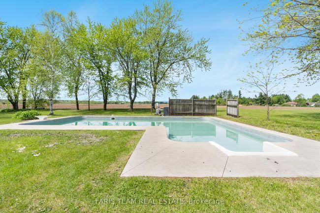 7884 County Rd 13, House other with 3 bedrooms, 2 bathrooms and 10 parking in Lisle ON | Image 18