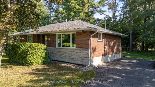 3957 Horseshoe Valley Rd W, Minesing, ON, L9X1E9 | Card Image