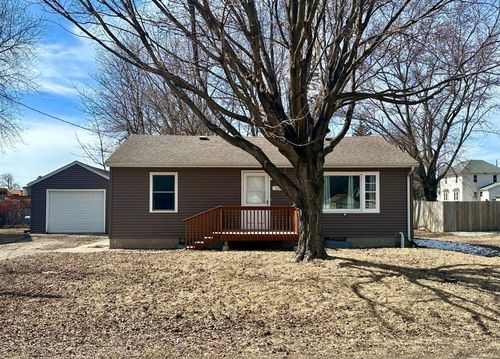 204 3rd Ave, Freeborn, MN, 56032-2205 | Card Image