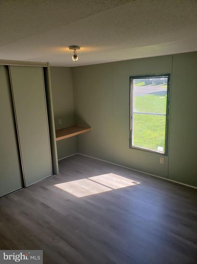 141 Laurel Run Est, House other with 3 bedrooms, 2 bathrooms and null parking in Laurel Run PA | Image 6