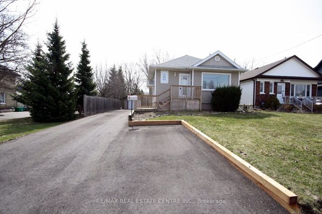 531 King St E, House other with 3 bedrooms, 2 bathrooms and 5 parking in Oshawa ON | Image 44