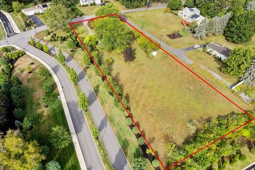 270 Moosehill Rd, East Walpole, MA, 02032-1405 | Card Image