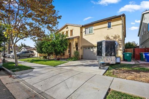  N Fallbrook Drive, Los Banos, CA, 93635 | Card Image