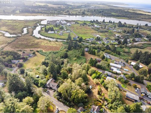 91906 Lewis And Clark Rd, Astoria, OR, 97103-8328 | Card Image