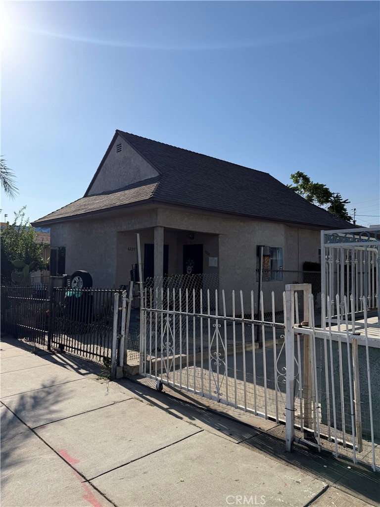 Residential Income in Los Angeles 5