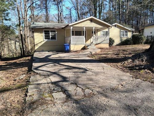 5135 Hilltop Dr, Union city, GA, 30291-1121 | Card Image
