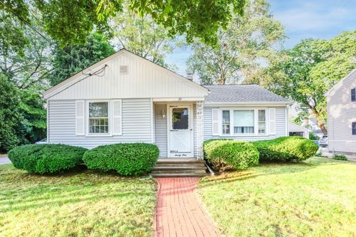 29 Edward Ave, Rumford, RI, 02916-3304 | Card Image