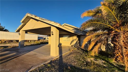 5271 Deanna St, Pahrump, NV, 89048-7218 | Card Image