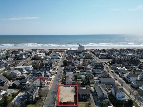 2 S Cornwall Ave, Ventnor City, NJ, 08406-2715 | Card Image