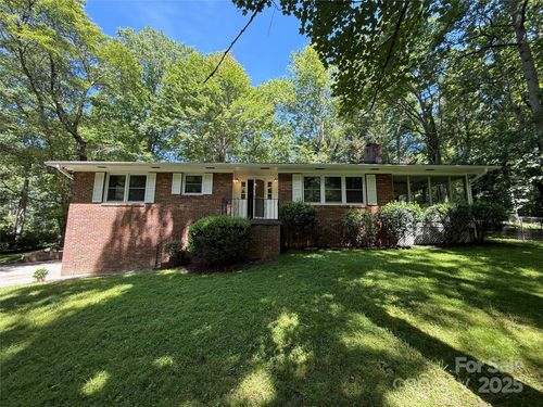 23-212 Fallen Timber Rd, Hendersonville, NC, 28791-9717 | Card Image