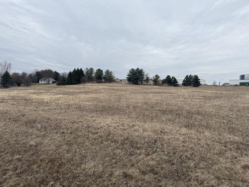 5660 W Oakwood Road, Franklin, WI, 53132 | Card Image