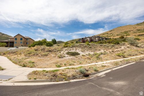 120-5527 Lookout Mesa Cir, Herriman, UT, 84096-6416 | Card Image