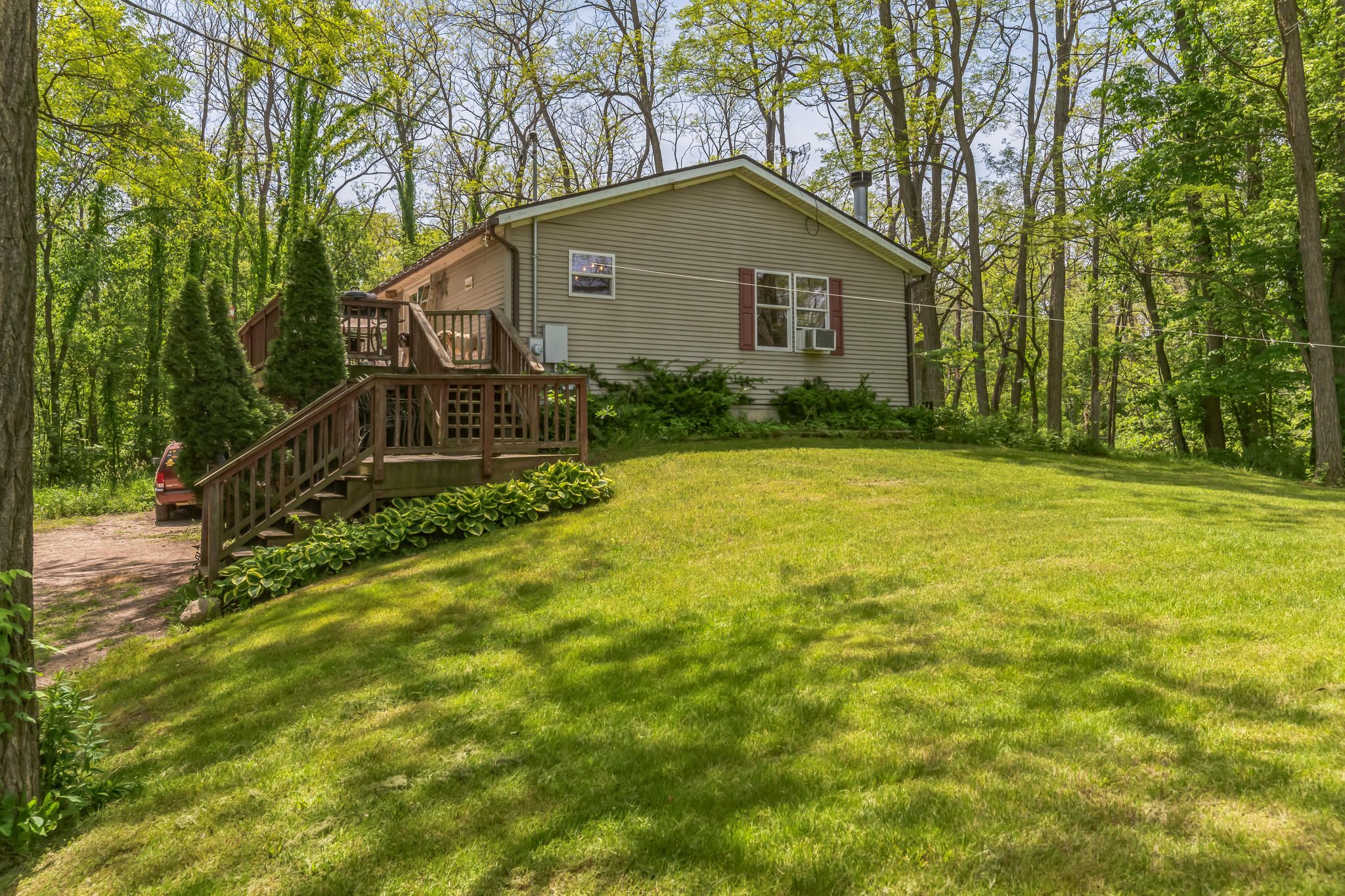 Curdy Rd, Howell, MI 48855
