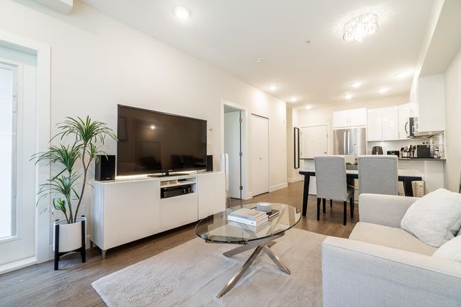 317 - 15351 101 Ave, Condo with 1 bedrooms, 1 bathrooms and 1 parking in Surrey BC | Image 11