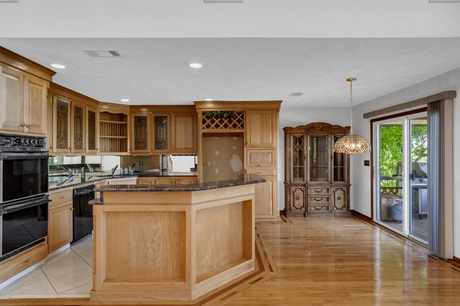 184 Shore St, House other with 2 bedrooms, 3 bathrooms and null parking in Tow TX | Image 10