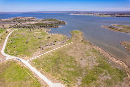 220 Lakeshore Lane, Windom, TX, 75492 | Card Image