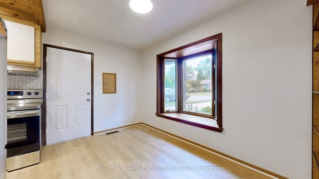 34 Cedarbank Cres, House other with 4 bedrooms, 2 bathrooms and 3 parking in North York ON | Image 7