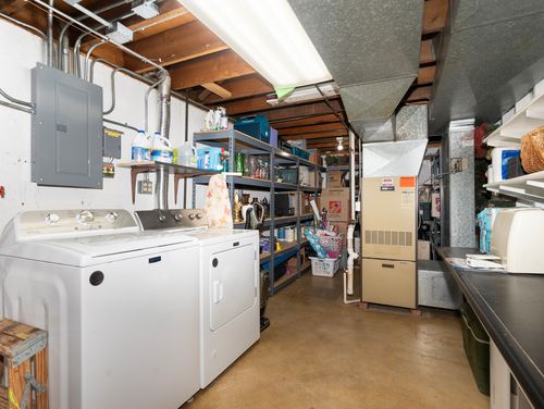 10S144 Ridge Rd, Naperville, IL, 60565-3181 | Card Image