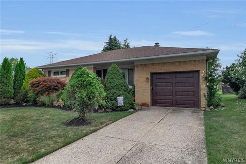 145 Cresthaven Drive, Amherst, NY, 14225 | Card Image
