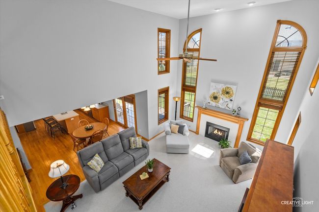 406 Camden Cir, House other with 4 bedrooms, 4 bathrooms and 3 parking in Oswego IL | Image 15