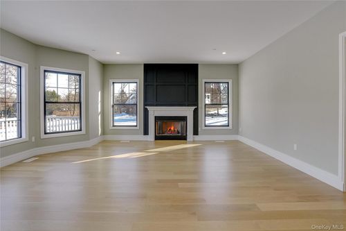 80 Brookdale Ave, New Rochelle, NY, 10801-2804 | Card Image